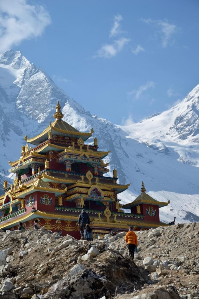 8 Mountains trek in Nepal